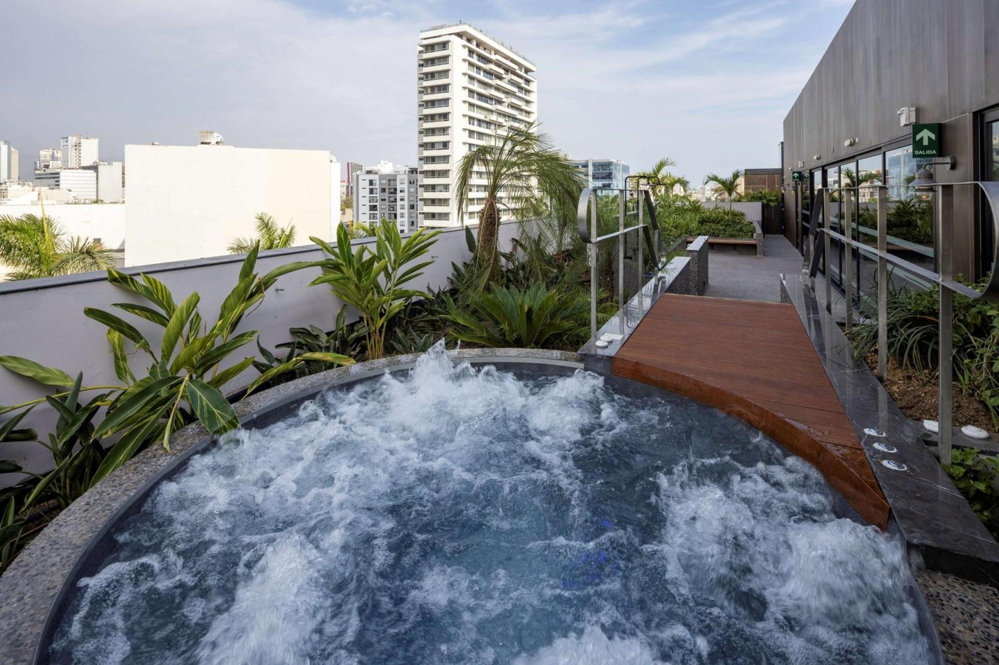 Готель Doubletree By Hilton Lima San Isidro Екстер'єр фото